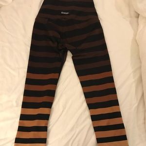K-Deer ankle length xs brown stripe legging